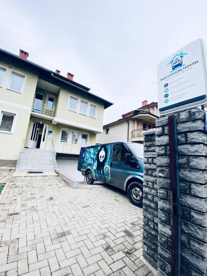 Bus Station Hostel Pristina Exterior foto